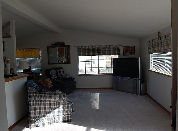 4th image of 34104 Hummingbird Lane Pr NE