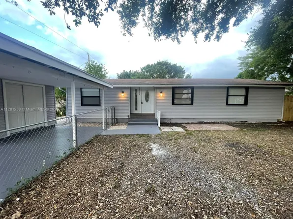3782 Mackinac Rd, Lake Worth, FL 33462