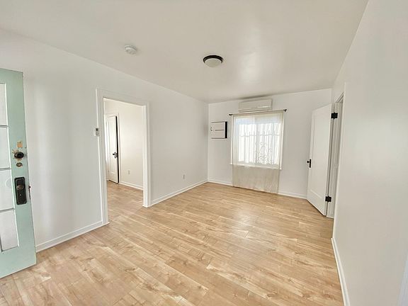 4th image of 1512 N Glendale Blvd #694157708