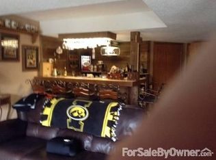 25899 206th Ave, Manchester, IA 52057