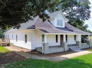 2985 Jackson Bridge Rd, Carnesville, GA 30521