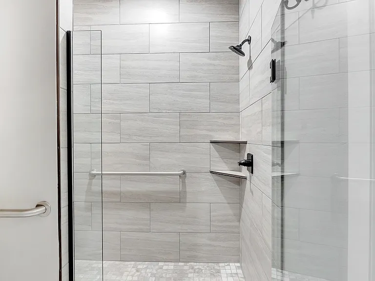 617 E Pams Dr #G — Photo 10