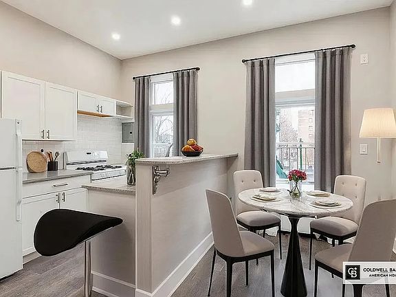 3rd image of 344 E 116th St #4D