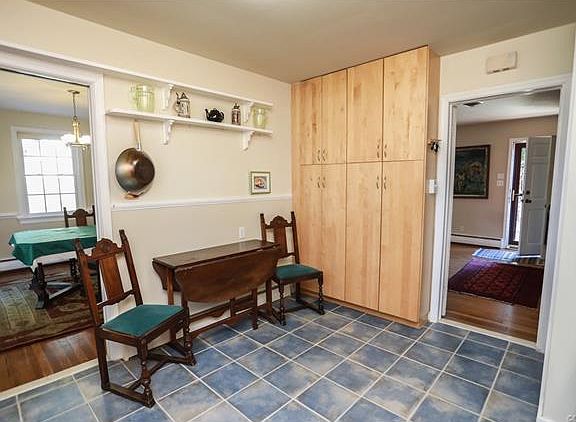 5th image of 216 Melwood Ln