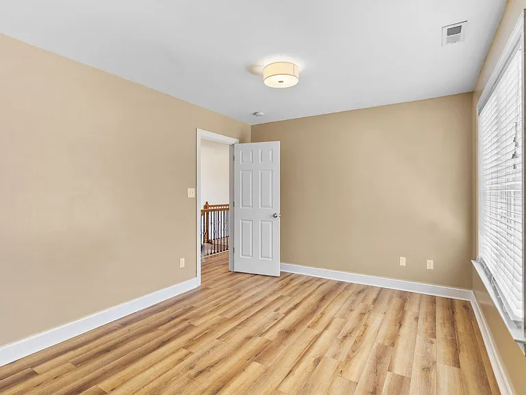 5802 Rainsford Dr — Photo 31