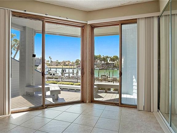 4th image of 910 Pinellas Bayway S APT 107