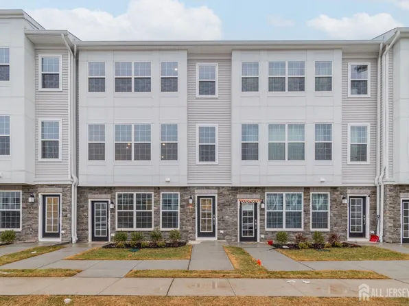 135 Stoutsburg Blvd, Pennington, NJ 08534