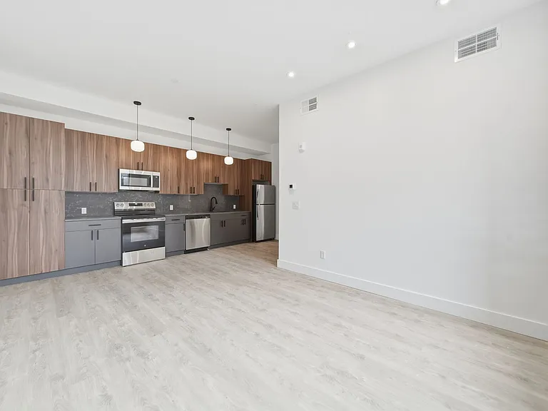 Wood Street Lofts — Photo 55