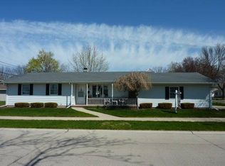 810 W 2nd St, Kimberly, WI 54136