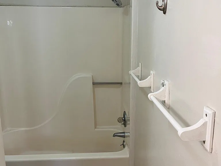 203 Marinawoods Dr SE #1 — Photo 10
