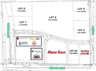 3990 Blairs Ferry Rd, Hiawatha, IA 52233