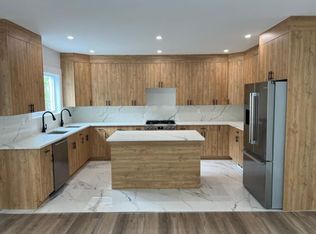 (Undisclosed Address), Lawrence, NY 11559