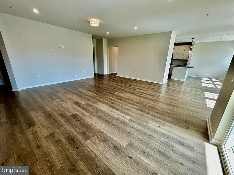 700 Mount Airy Ter NE #301 — Photo 9
