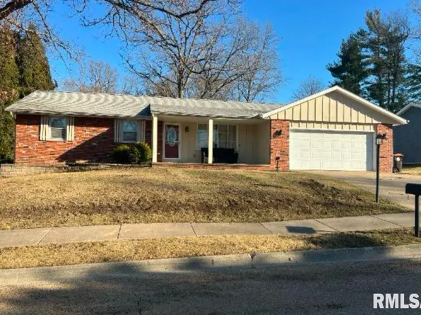 223 Tamarack Ave, Morton, IL 61550