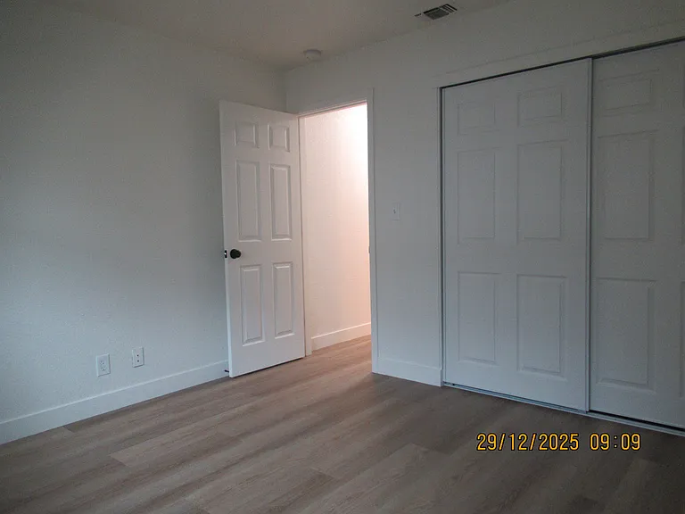 2 bed, 2.0 bath, 980 sqft, $2,200 — Photo 27