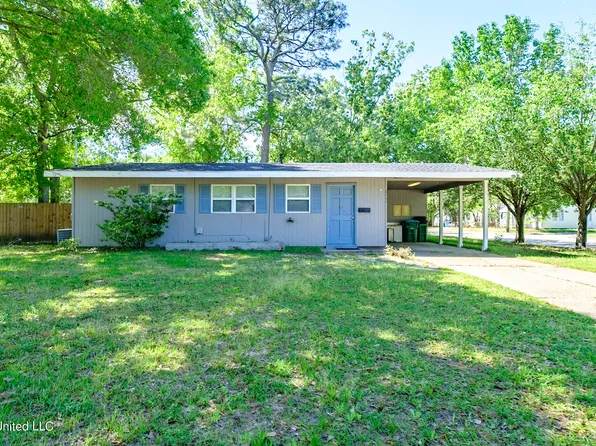 2402 Happy Ave, Pascagoula, MS 39567