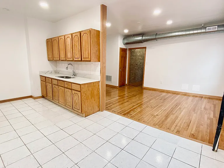 3429 W Hirsch St #2E — Photo 7