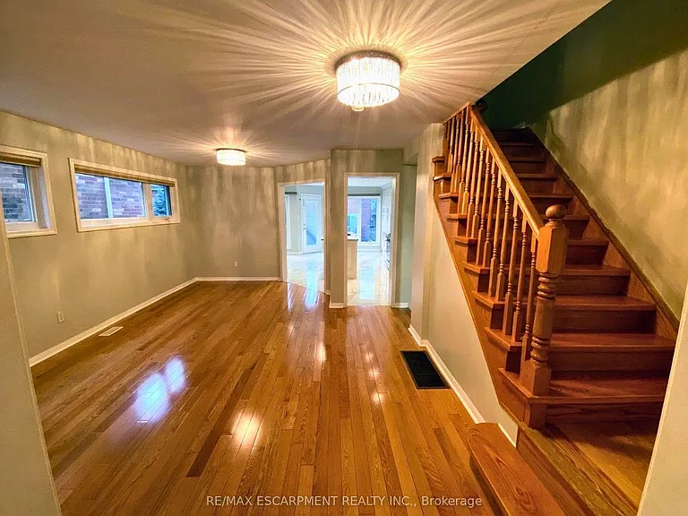 3824 Milkwood Cres — Photo 4