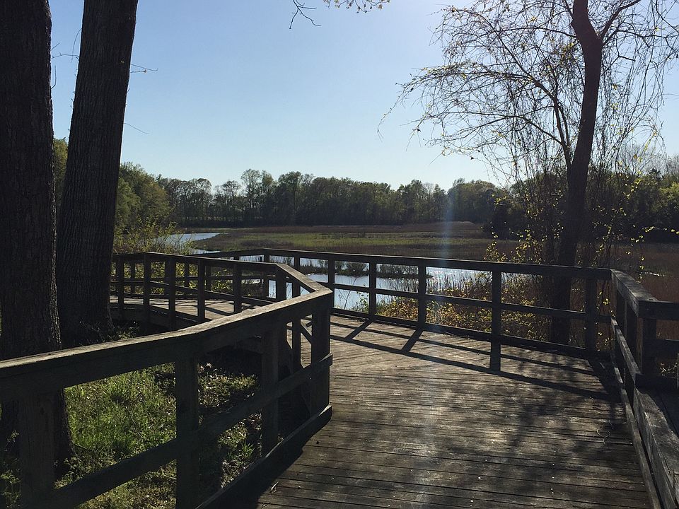 Dock