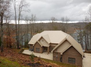 1893 Cove Point Rd, La Follette, TN 37766