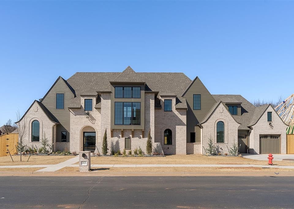 1st image of 2621 Kingdom Ln