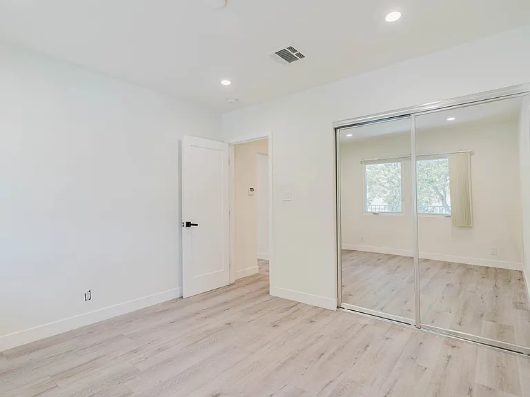1700 N Fairview St #1708 — Photo 14
