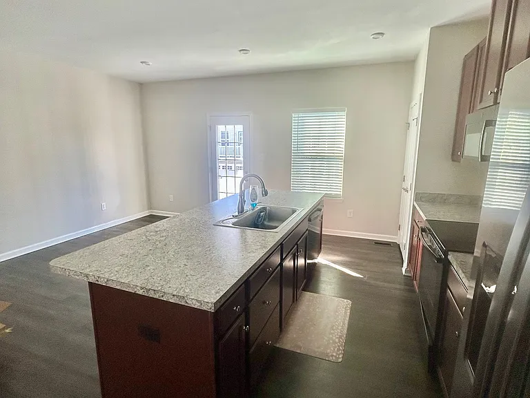 10248 Willmark Way — Photo 8