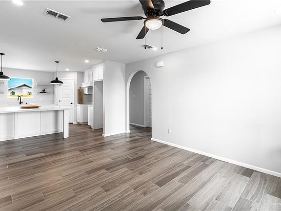 5th image of 7713 Heisman Ln