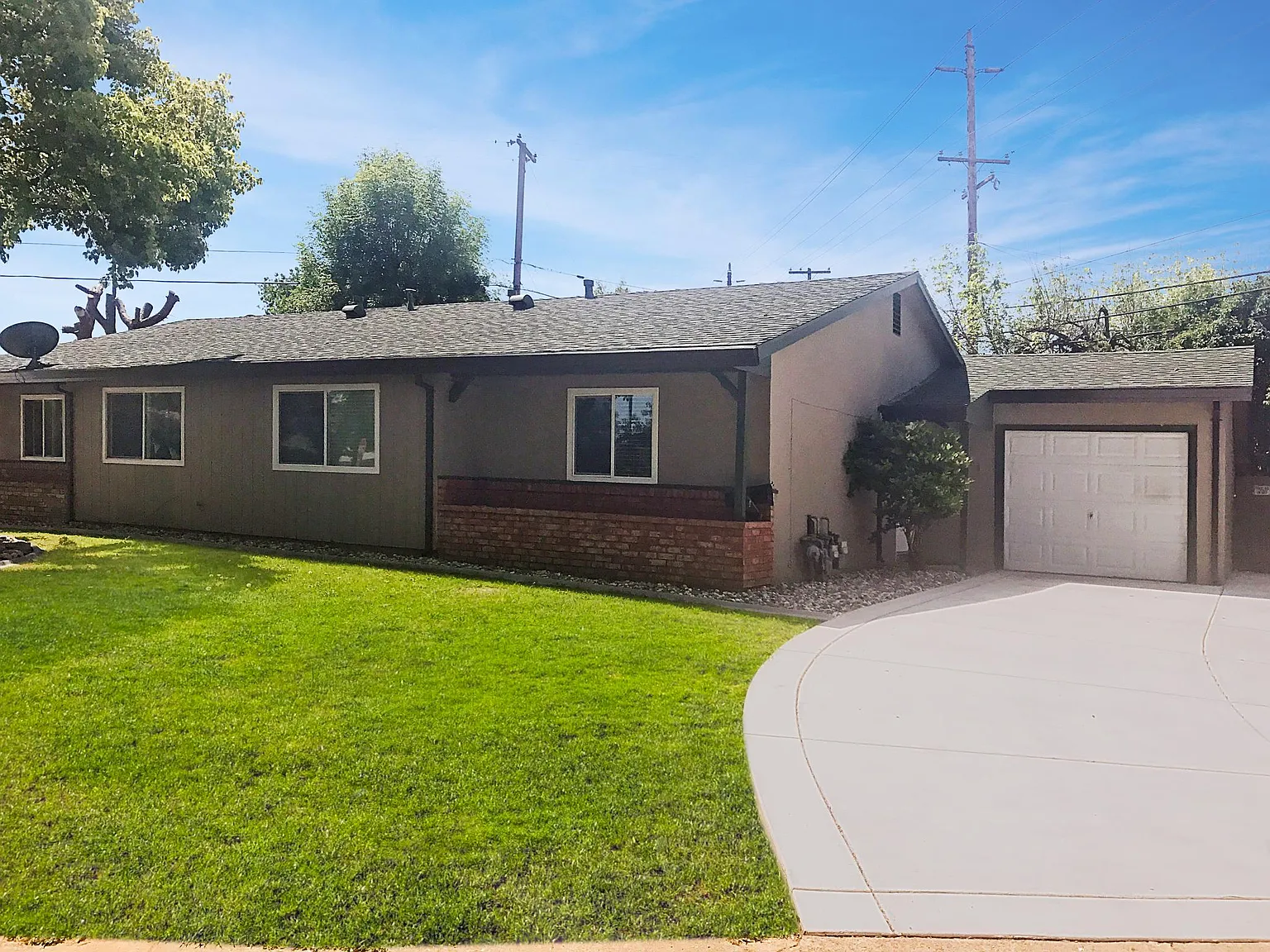 10498 Mills Tower Dr photo 1