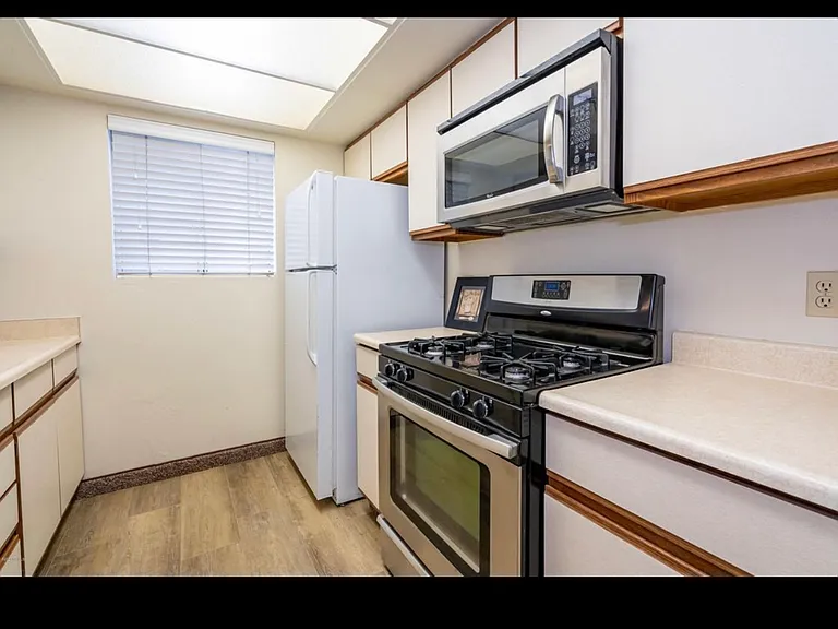 118 E Grant Ave #3 — Photo 2