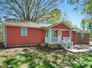 1205 Crowders Mountain Rd, Bessemer City, NC 28016