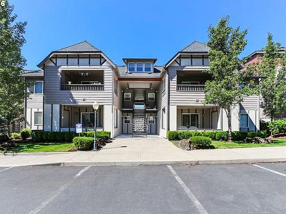 5th image of 14019 NE 20th Ave APT 56G