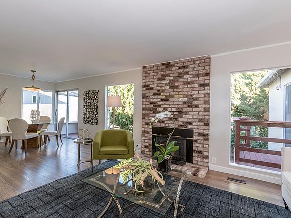 4th image of 708 Larchmont Dr