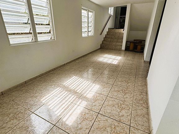 4th image of 232 Calle Tunl