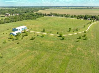 17551 Frazier Rd, Sandwich, IL 60548