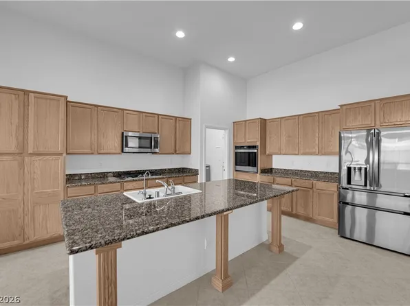 10730 Villa Torre St, Las Vegas, NV 89141