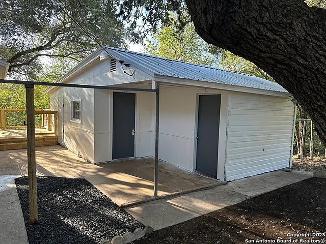 502 Cypress St — Photo 3