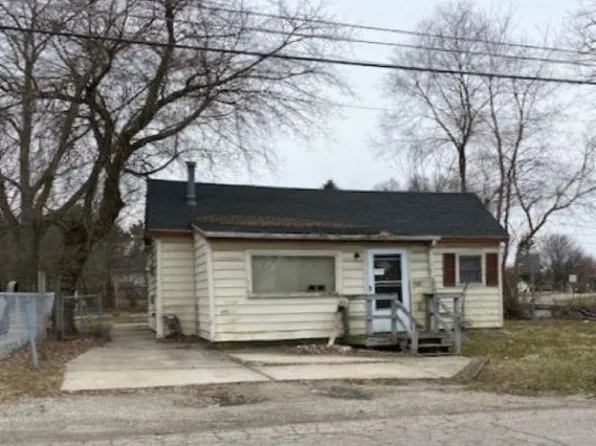 3171 Dartmouth Ave, Flint, MI 48504