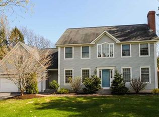 11 Cornerstone Dr, Falmouth, ME 04105