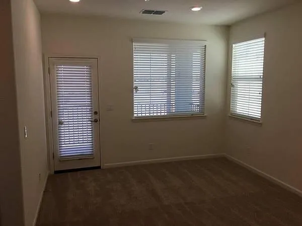 2049 Mannington Pl — Photo 4