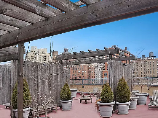 Rented by Compass | media 12