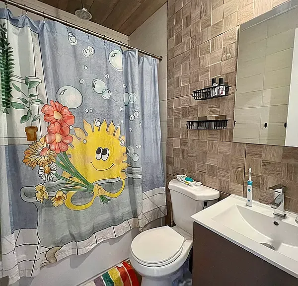 570 Evergreen Ave #2L — Photo 8