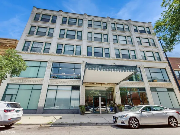 4715 N Racine Ave APT 305, Chicago, IL 60640