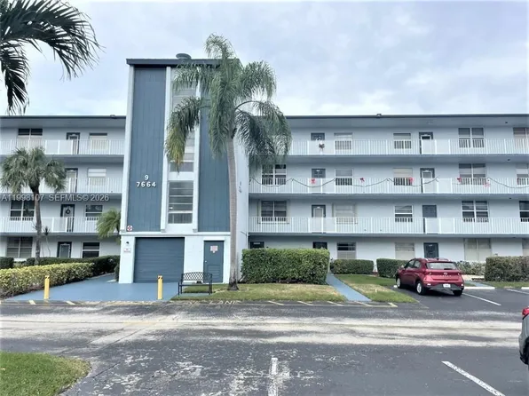 7664 NW 18th St APT 204, Margate, FL 33063