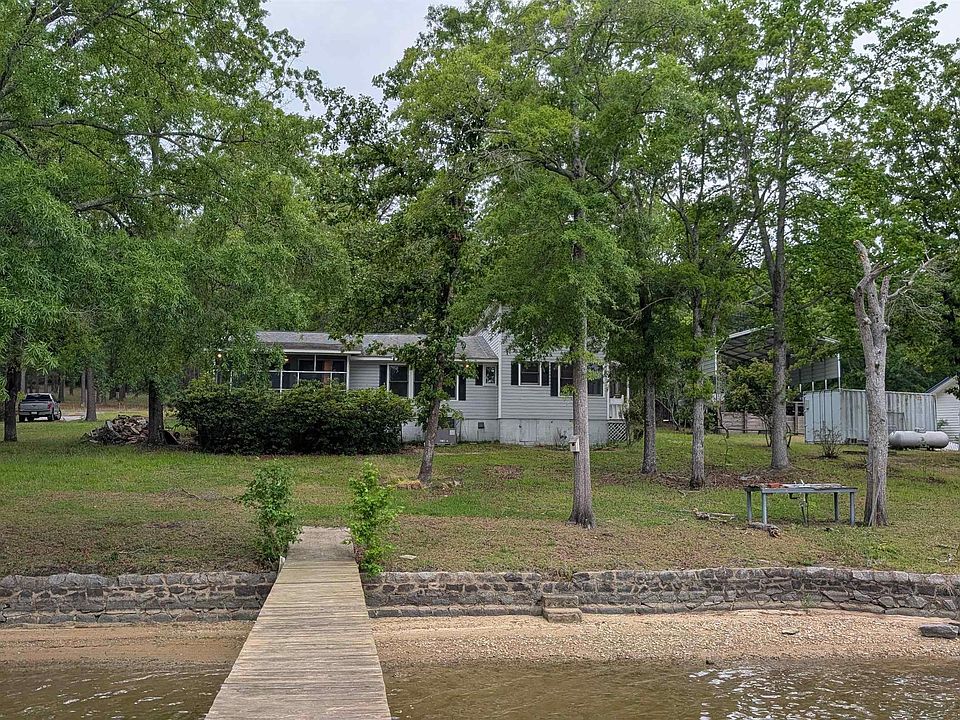 1st image of 829 Rocky Point Cir