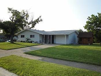 1st image of 1388 Cambridge Dr