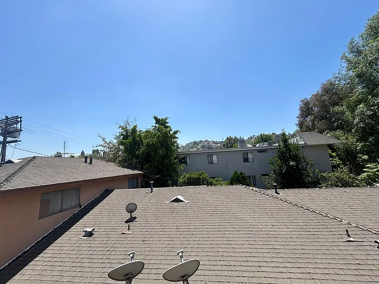 4108 Whitsett Ave — Photo 26