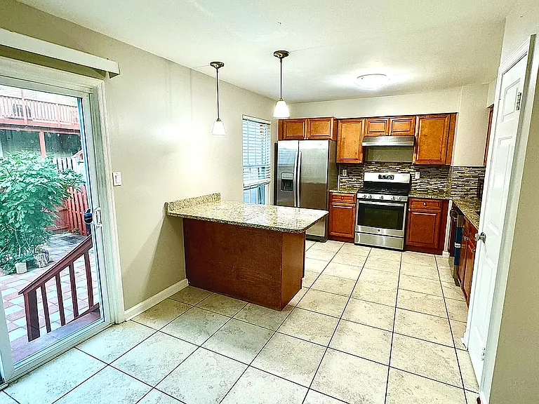 6765 Jenny Leigh Ct — Photo 26
