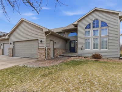 7805 S Hughes Ave, Sioux Falls, SD, 57108