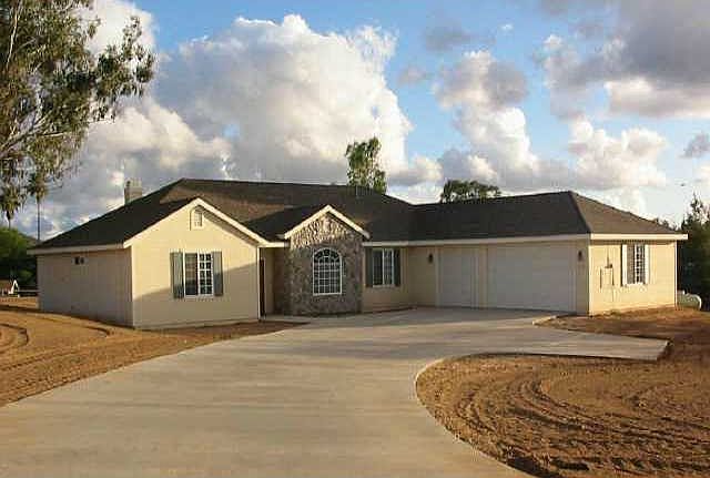 1st image of 612 Shady Springs Ln